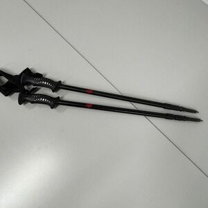 New Balance Trekking Poles Unisex Adjustable Black Good Hiking Walking Pair